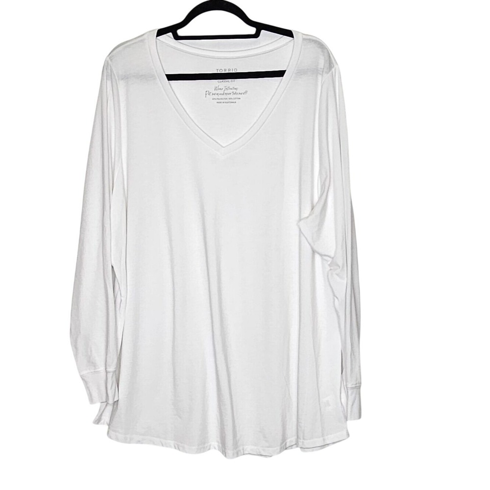 Torrid White Long Sleeve V-Neck Classic Fit Top Size 4‎ Soft Stretchy Minimalist
